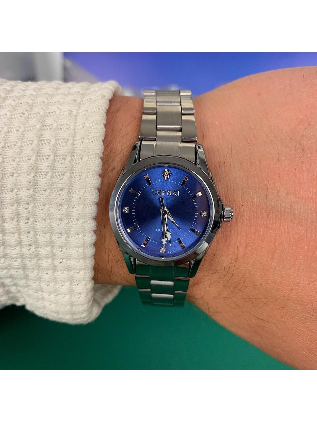 Quartz Round Blue Stainless Steel Watch Stainless Steel